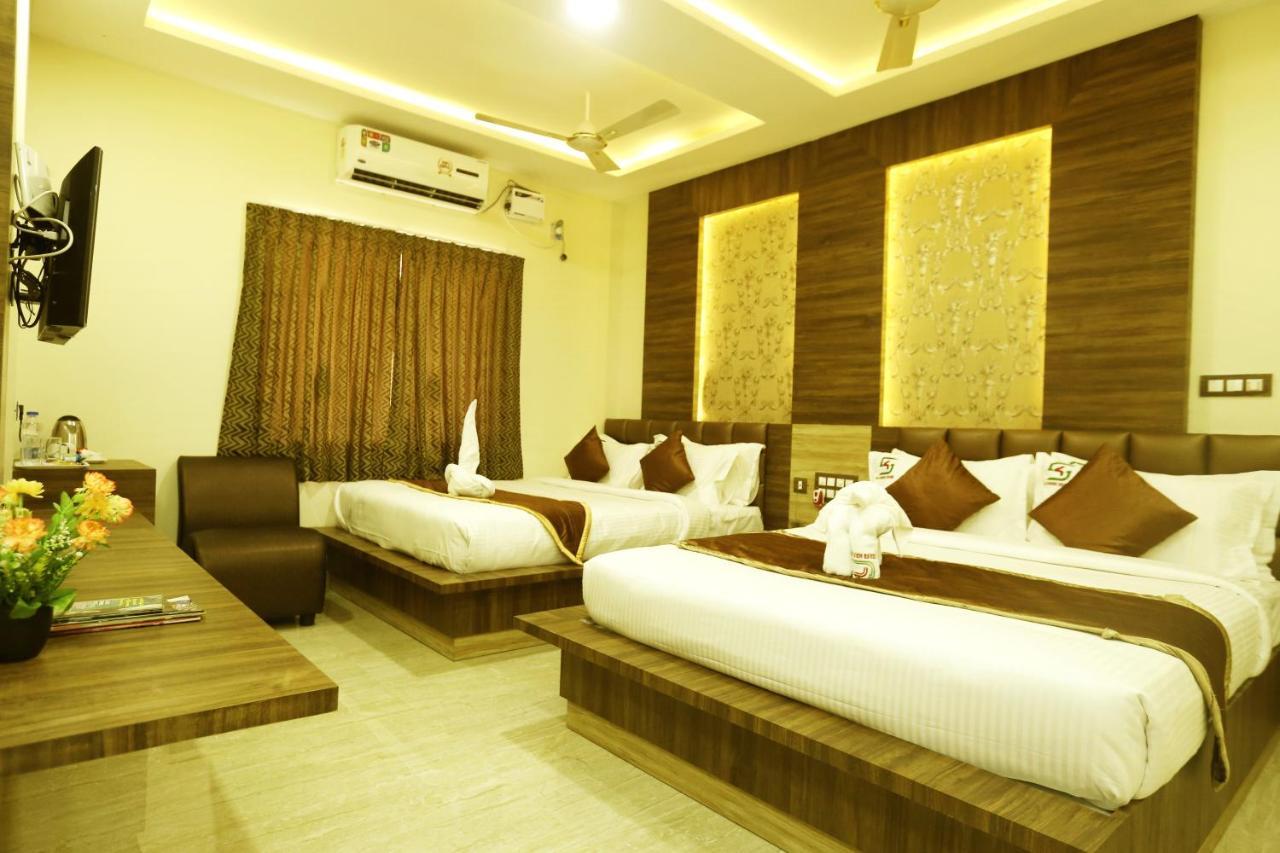 Hotel Sai Krish Grand Chettippattu Екстериор снимка