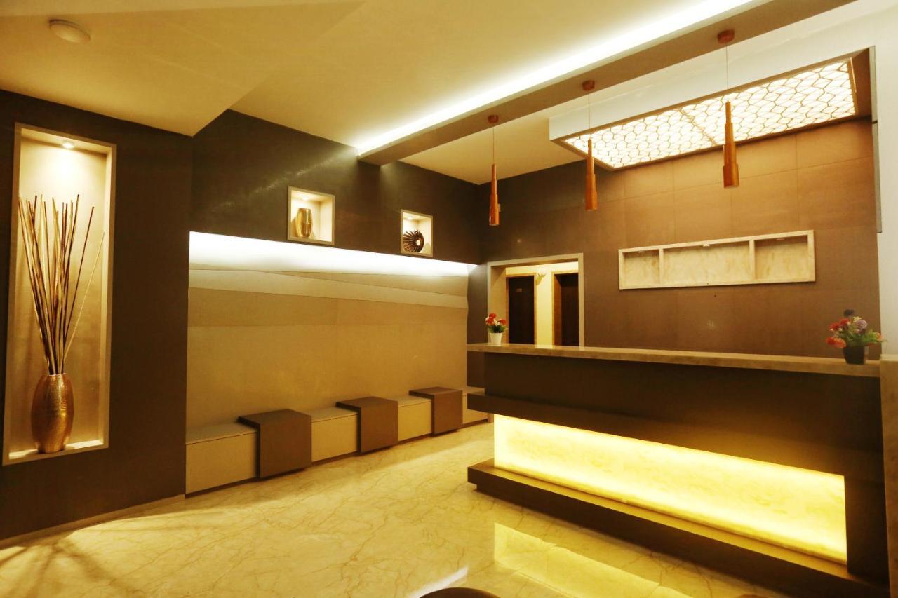 Hotel Sai Krish Grand Chettippattu Екстериор снимка