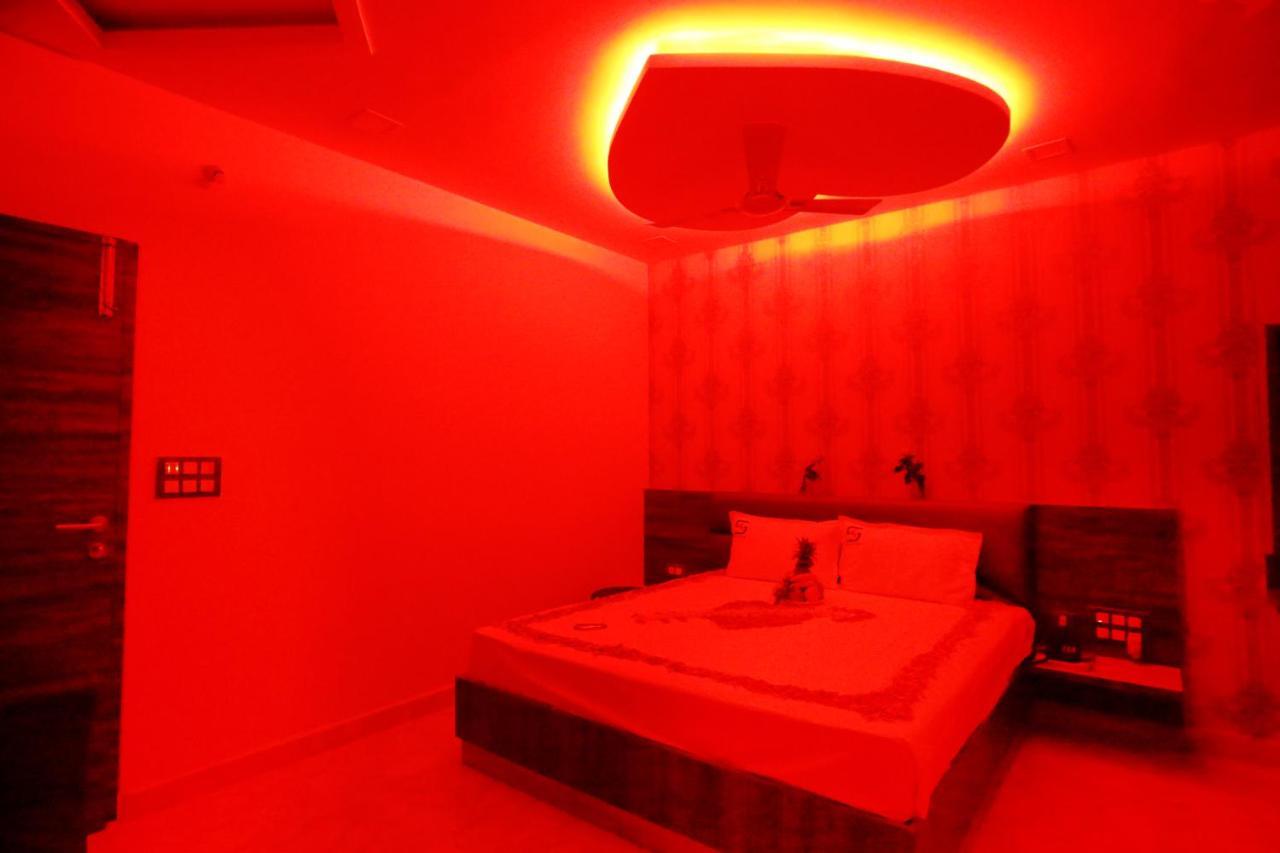 Hotel Sai Krish Grand Chettippattu Екстериор снимка