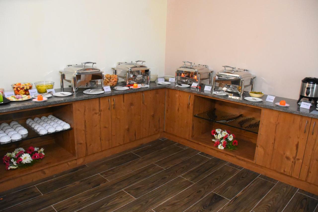 Hotel Sai Krish Grand Chettippattu Екстериор снимка